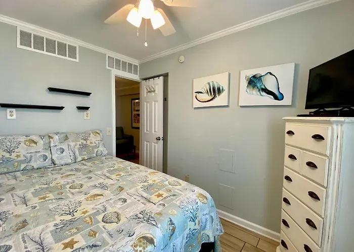 Beachview 216 By Albvr - In The Heart Of It All, Just Steps To The And Hangout! * Gulf Shores