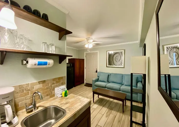 Beachview 216 By Albvr - In The Heart Of It All, Just Steps To The And Hangout! * Gulf Shores